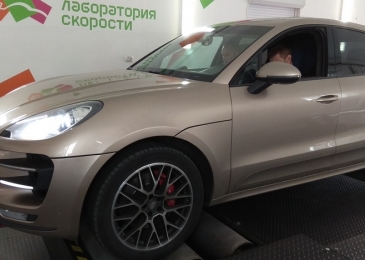 Porsche Macan 3.6turbo 400 Hp